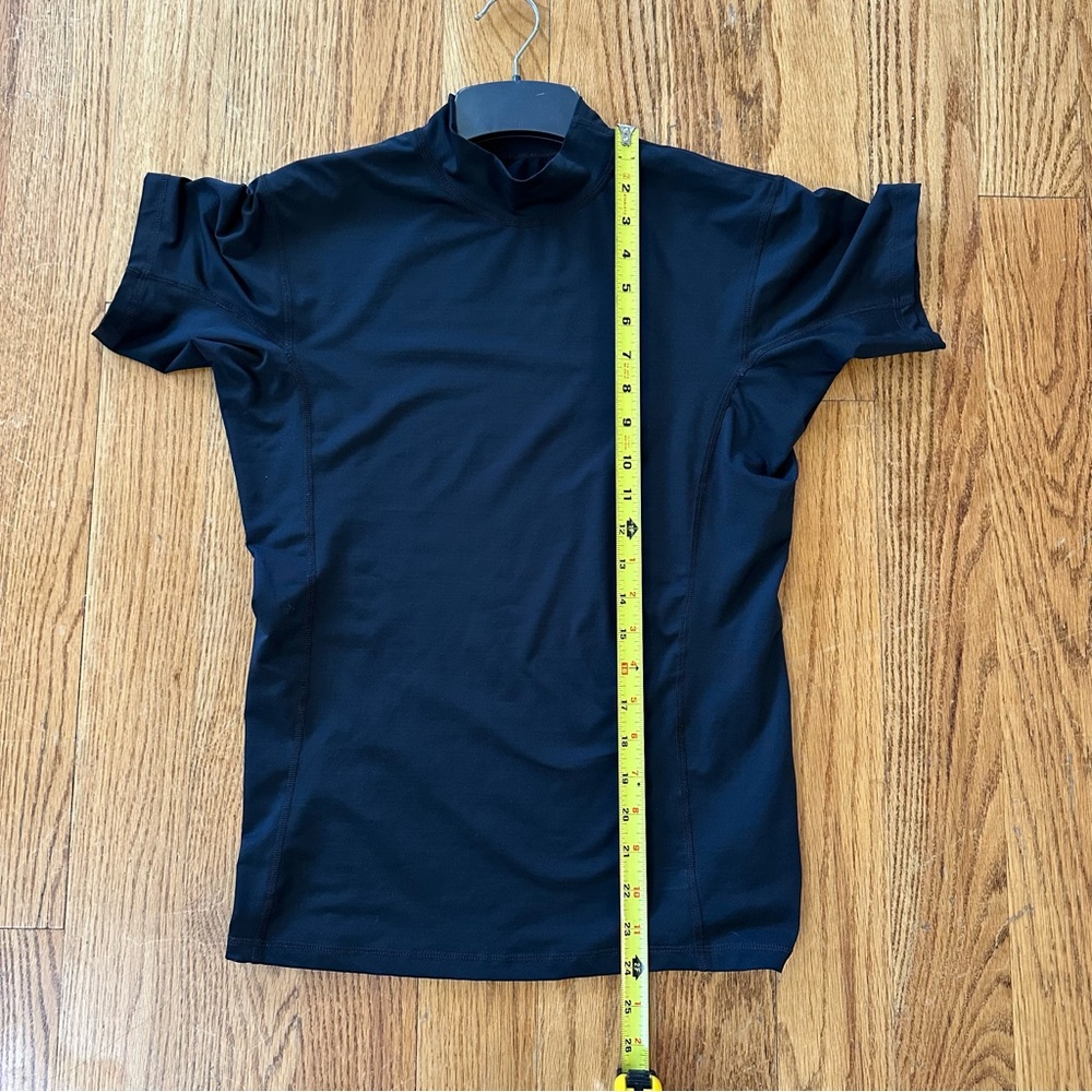 Patagonia Short Sleeve Rashguard - Picture 8 of 9